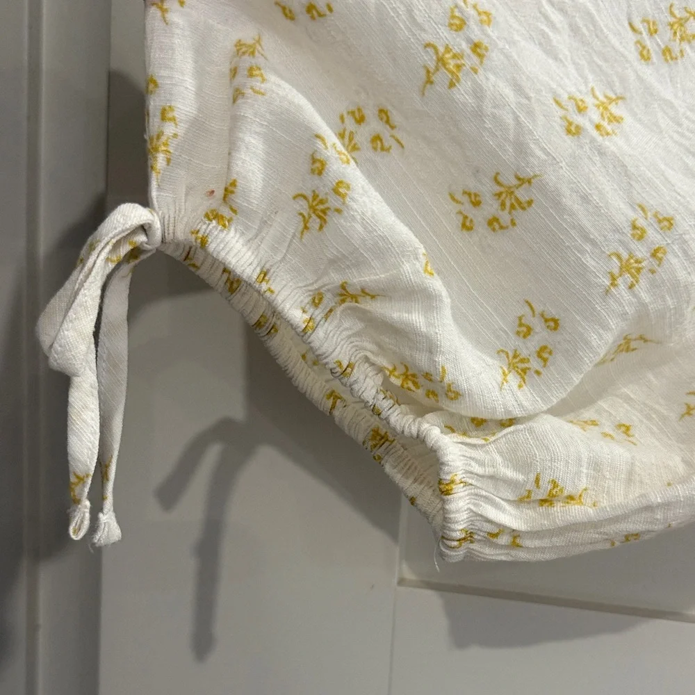 Lauren Conrad  Square Neck Peasant Blouse in White with Yellow Floral Print - M - Picture 3 of 5